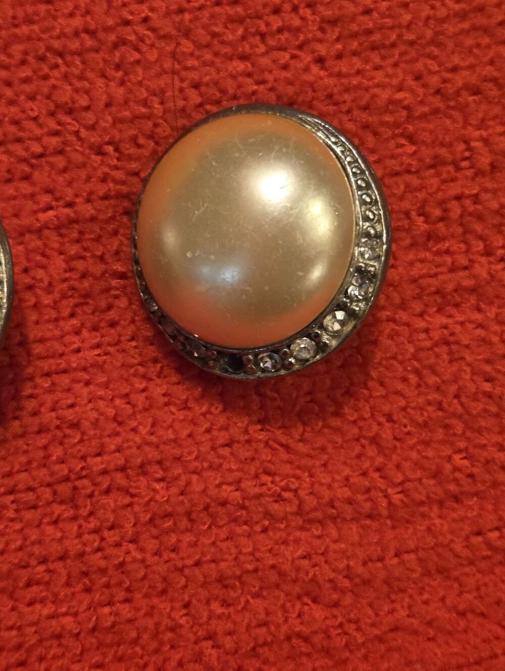 Vintage Faux Pearl Rhinestone Clip On Earrings Retro 1950s 1960s Costume Jewelry - Picture 3 of 8